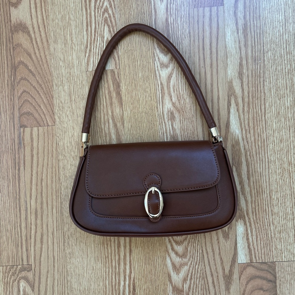 Chic Brown Leather Handbag